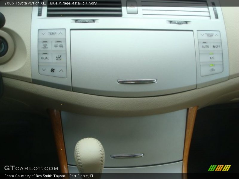 Blue Mirage Metallic / Ivory 2006 Toyota Avalon XLS