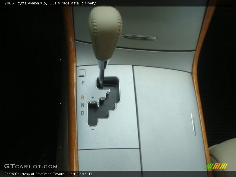 Blue Mirage Metallic / Ivory 2006 Toyota Avalon XLS