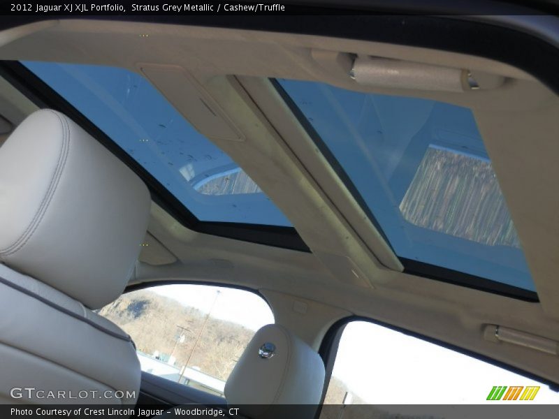 Sunroof of 2012 XJ XJL Portfolio