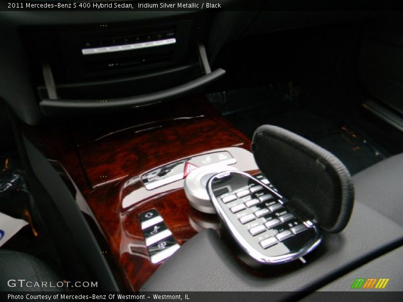 Controls of 2011 S 400 Hybrid Sedan