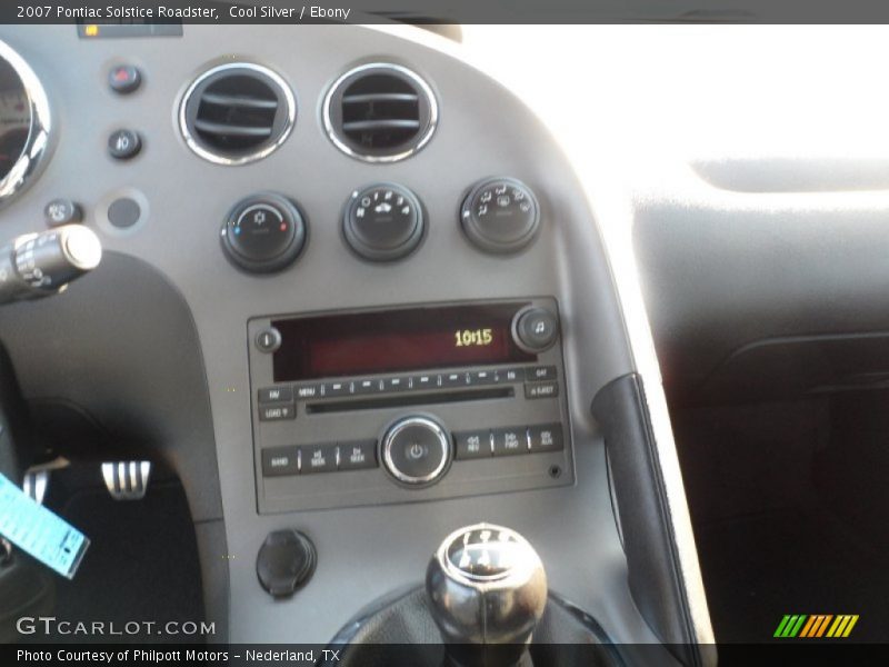 Cool Silver / Ebony 2007 Pontiac Solstice Roadster