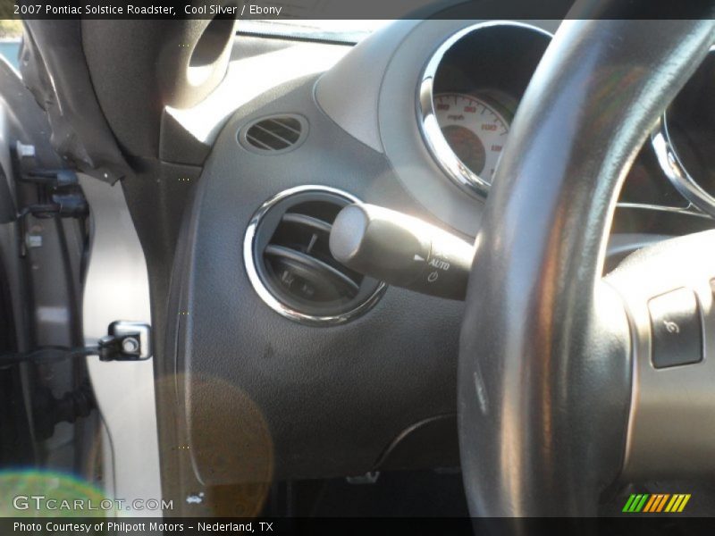 Cool Silver / Ebony 2007 Pontiac Solstice Roadster