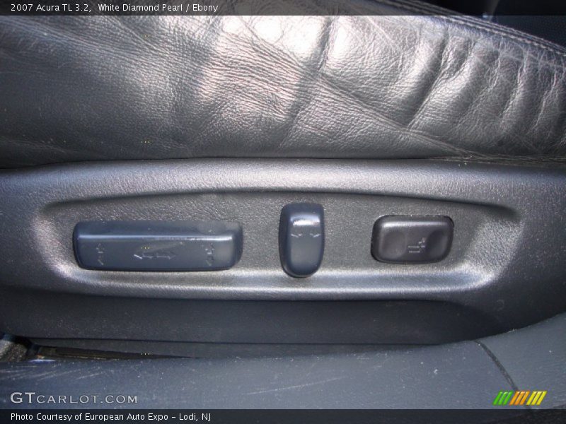 White Diamond Pearl / Ebony 2007 Acura TL 3.2