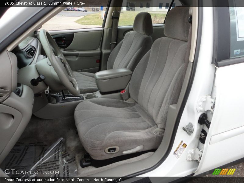 Summit White / Gray 2005 Chevrolet Classic