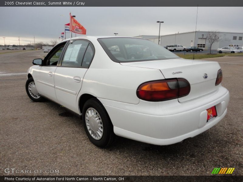 Summit White / Gray 2005 Chevrolet Classic