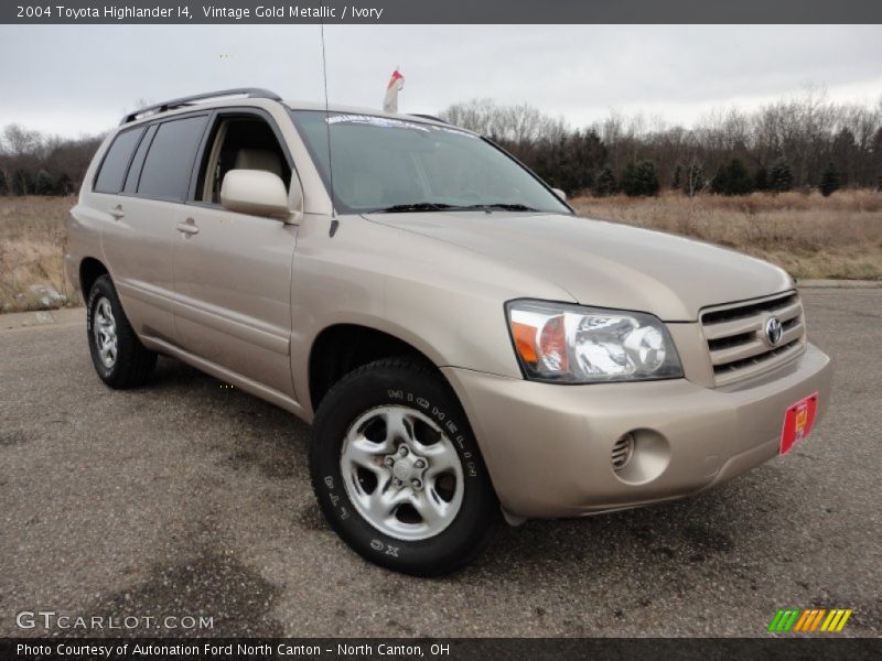 Front 3/4 View of 2004 Highlander I4