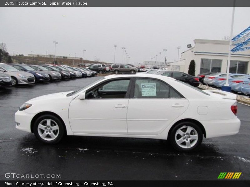 Super White / Taupe 2005 Toyota Camry SE