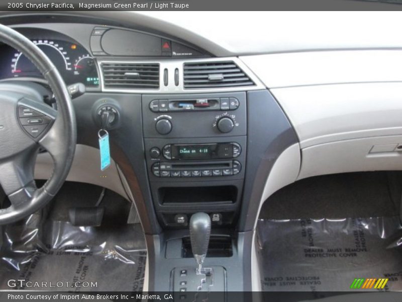 Magnesium Green Pearl / Light Taupe 2005 Chrysler Pacifica