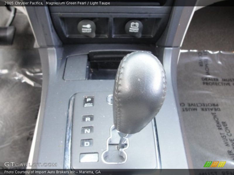  2005 Pacifica  4 Speed AutoStick Automatic Shifter