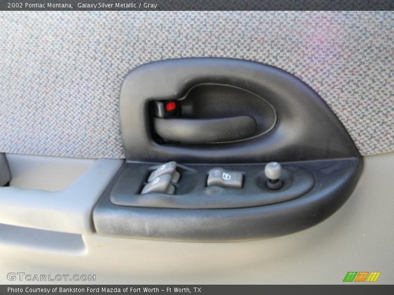 Galaxy Silver Metallic / Gray 2002 Pontiac Montana
