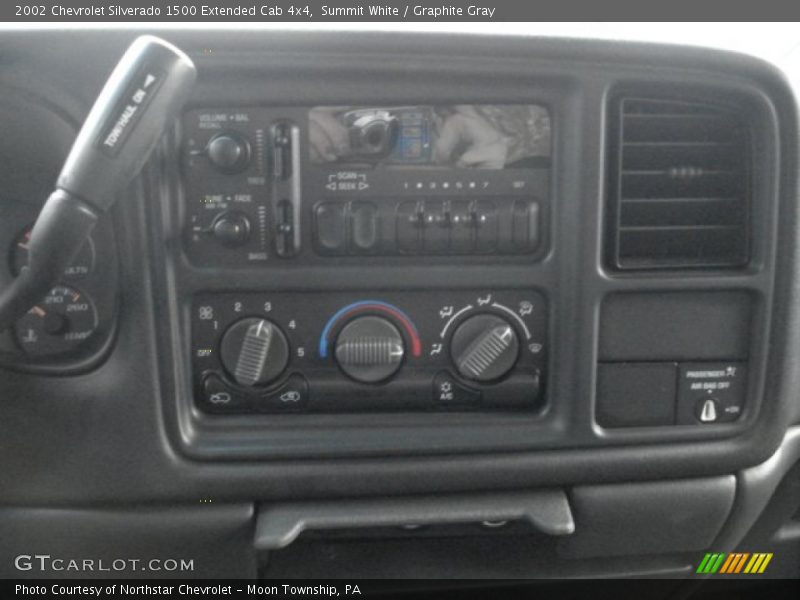 Summit White / Graphite Gray 2002 Chevrolet Silverado 1500 Extended Cab 4x4
