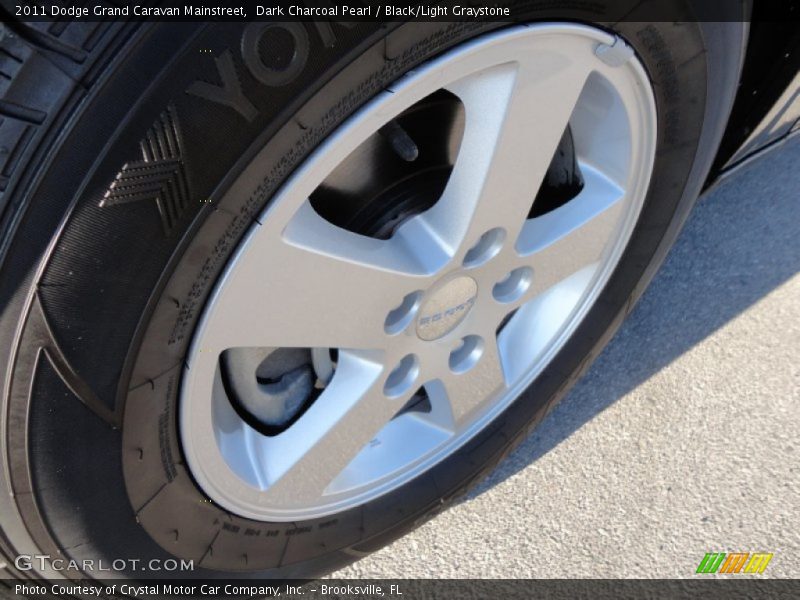Dark Charcoal Pearl / Black/Light Graystone 2011 Dodge Grand Caravan Mainstreet