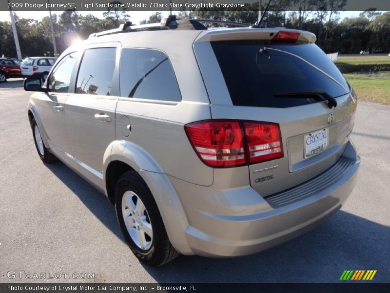 Light Sandstone Metallic / Dark Slate Gray/Light Graystone 2009 Dodge Journey SE
