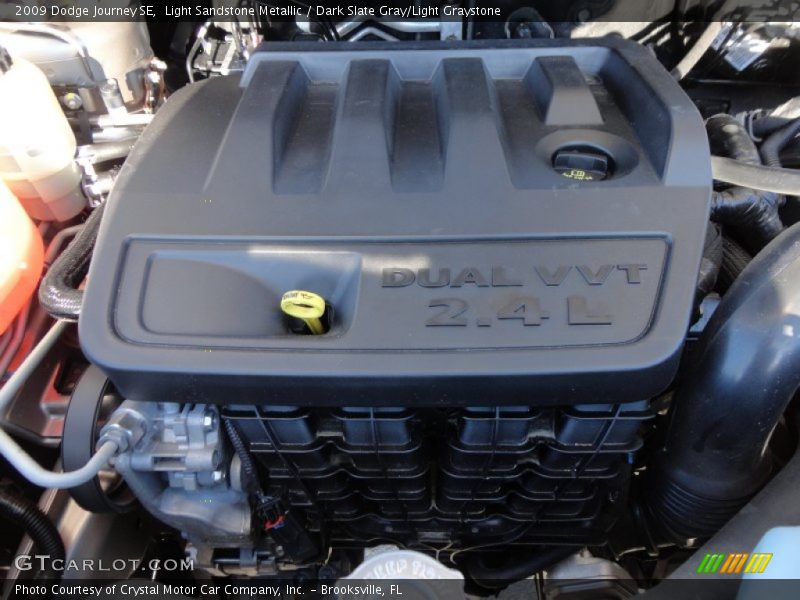 Light Sandstone Metallic / Dark Slate Gray/Light Graystone 2009 Dodge Journey SE
