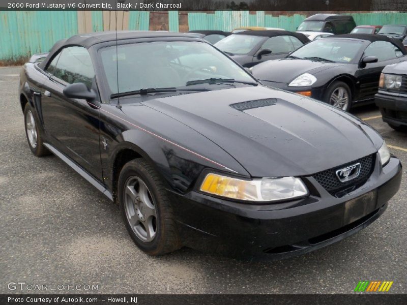Black / Dark Charcoal 2000 Ford Mustang V6 Convertible