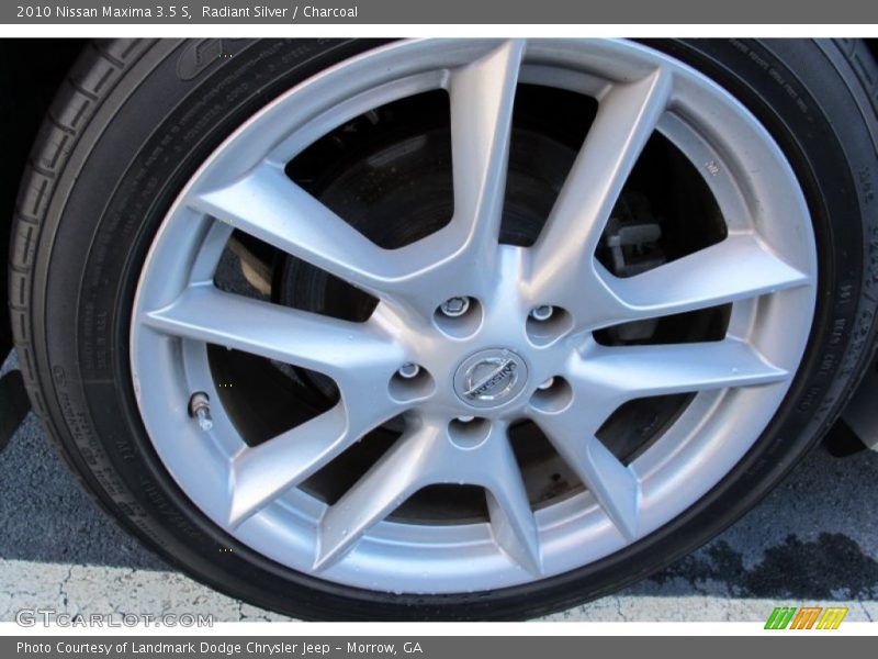 Radiant Silver / Charcoal 2010 Nissan Maxima 3.5 S
