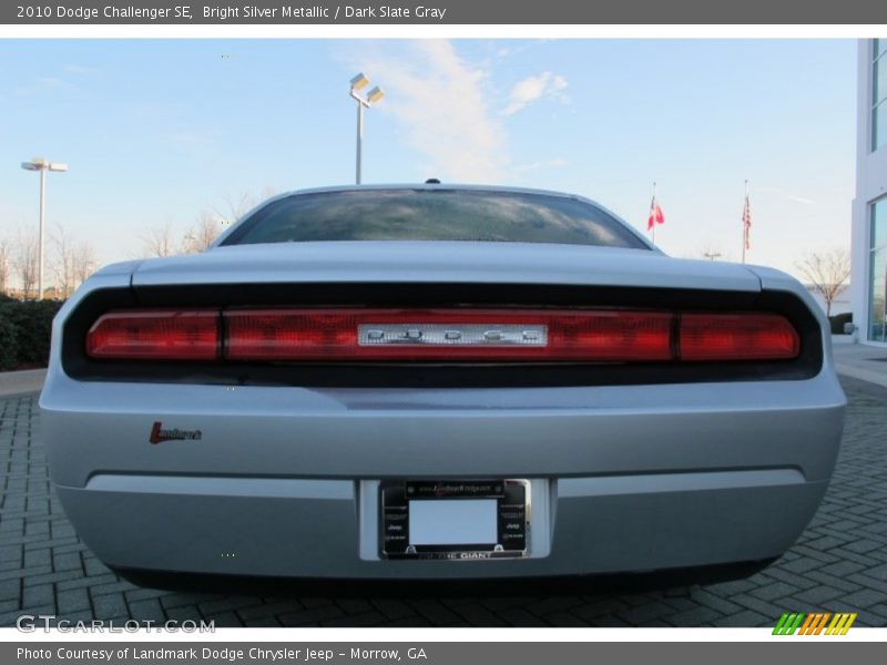 Bright Silver Metallic / Dark Slate Gray 2010 Dodge Challenger SE