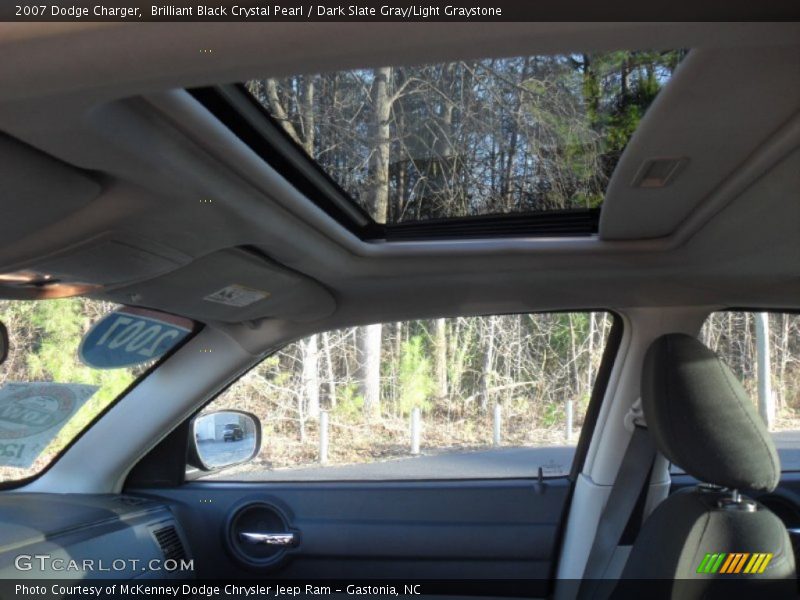 Brilliant Black Crystal Pearl / Dark Slate Gray/Light Graystone 2007 Dodge Charger