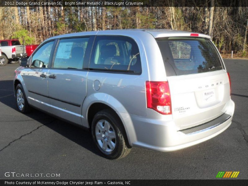 Bright Silver Metallic / Black/Light Graystone 2012 Dodge Grand Caravan SE