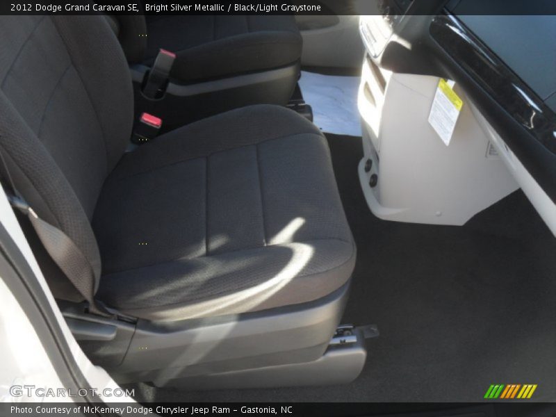 Bright Silver Metallic / Black/Light Graystone 2012 Dodge Grand Caravan SE