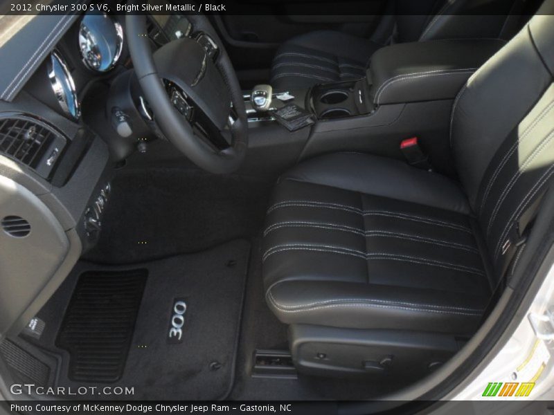  2012 300 S V6 Black Interior