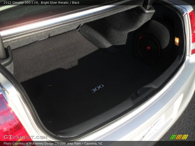  2012 300 S V6 Trunk
