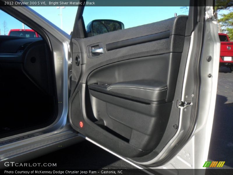 Bright Silver Metallic / Black 2012 Chrysler 300 S V6