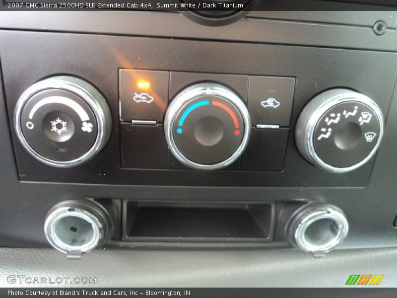 Summit White / Dark Titanium 2007 GMC Sierra 2500HD SLE Extended Cab 4x4
