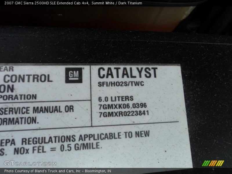 Summit White / Dark Titanium 2007 GMC Sierra 2500HD SLE Extended Cab 4x4
