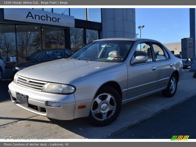 Beige Pearl / Beige 1996 Nissan Altima GLE