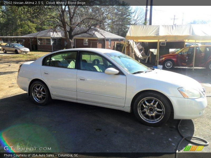 Cloud White / Blond Beige 2002 Nissan Altima 2.5 S