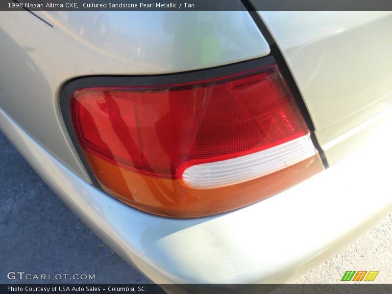 Cultured Sandstone Pearl Metallic / Tan 1998 Nissan Altima GXE