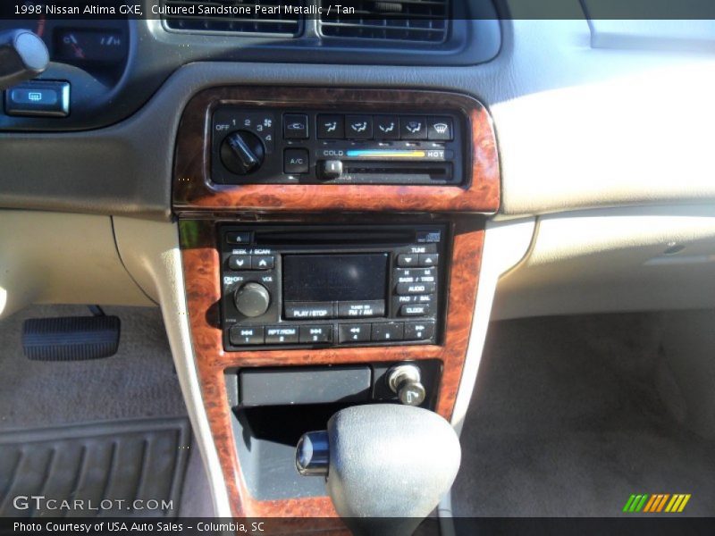 Cultured Sandstone Pearl Metallic / Tan 1998 Nissan Altima GXE