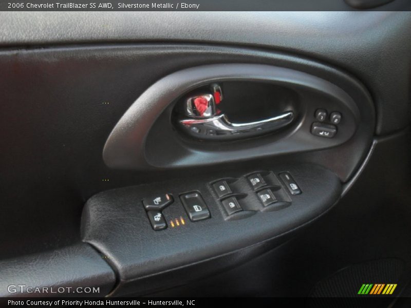 Silverstone Metallic / Ebony 2006 Chevrolet TrailBlazer SS AWD