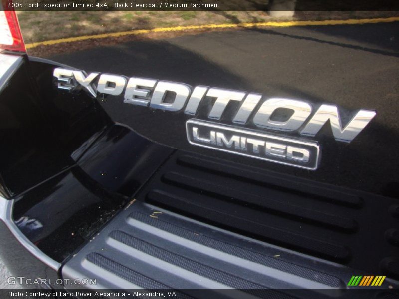 Black Clearcoat / Medium Parchment 2005 Ford Expedition Limited 4x4