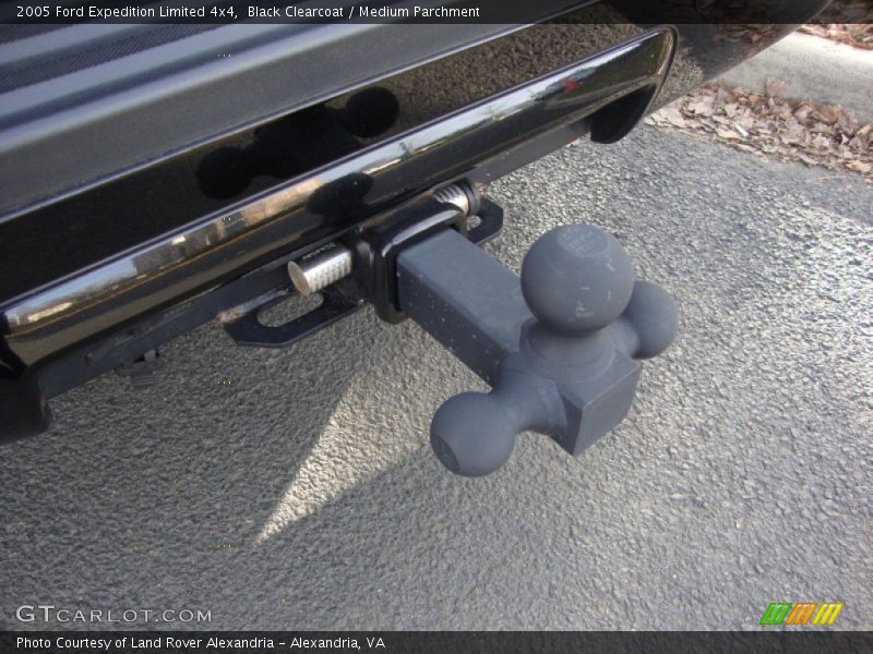 Black Clearcoat / Medium Parchment 2005 Ford Expedition Limited 4x4