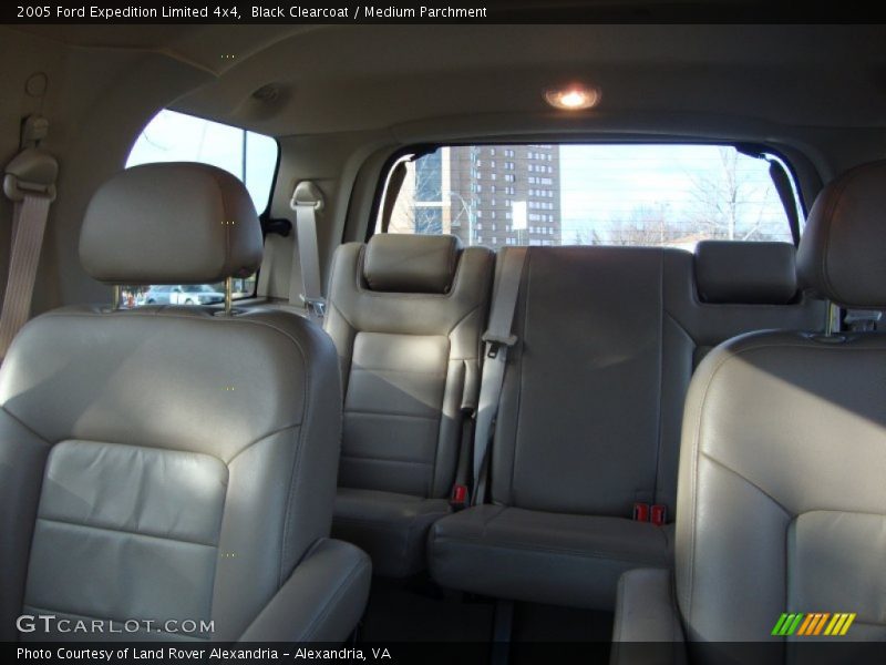 Black Clearcoat / Medium Parchment 2005 Ford Expedition Limited 4x4