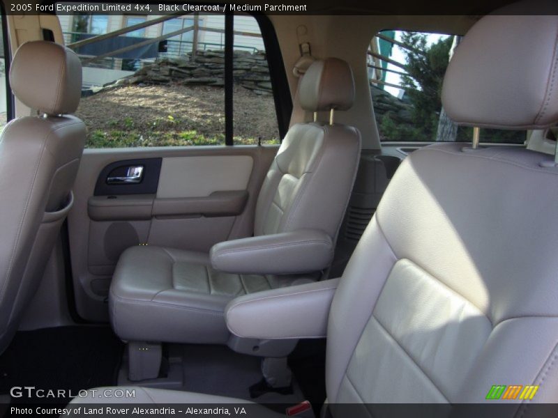 Black Clearcoat / Medium Parchment 2005 Ford Expedition Limited 4x4