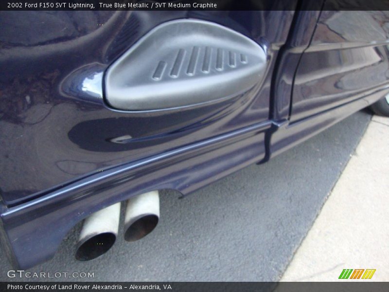 Exhaust of 2002 F150 SVT Lightning