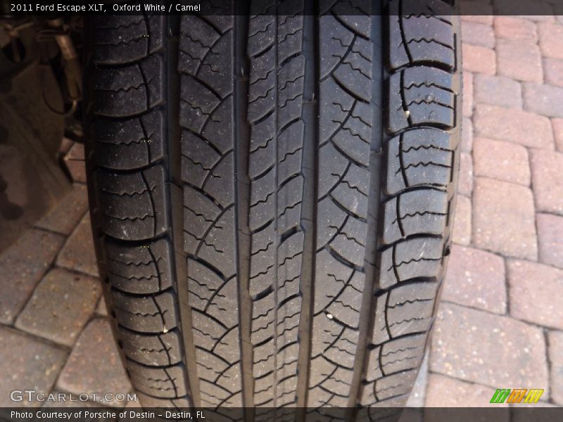 Oxford White / Camel 2011 Ford Escape XLT