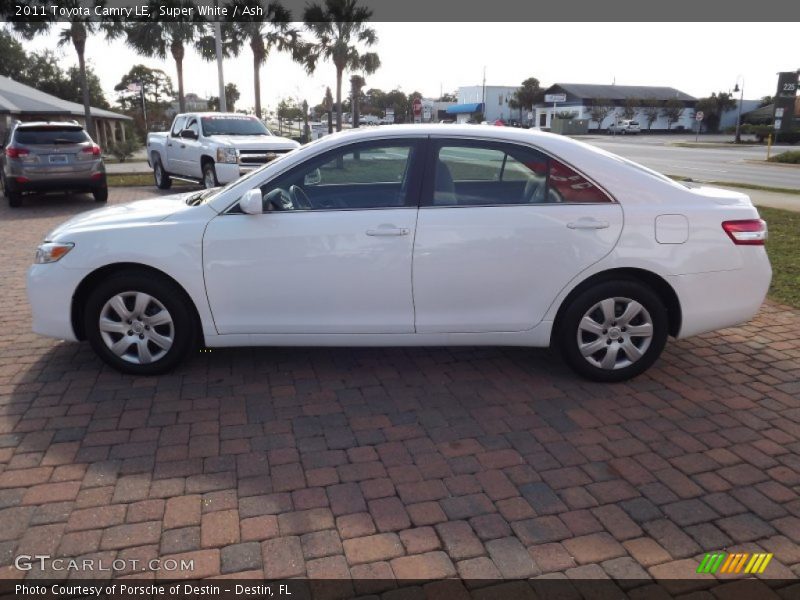 Super White / Ash 2011 Toyota Camry LE