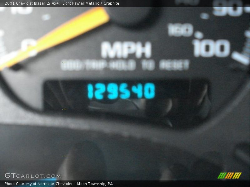 Light Pewter Metallic / Graphite 2001 Chevrolet Blazer LS 4x4