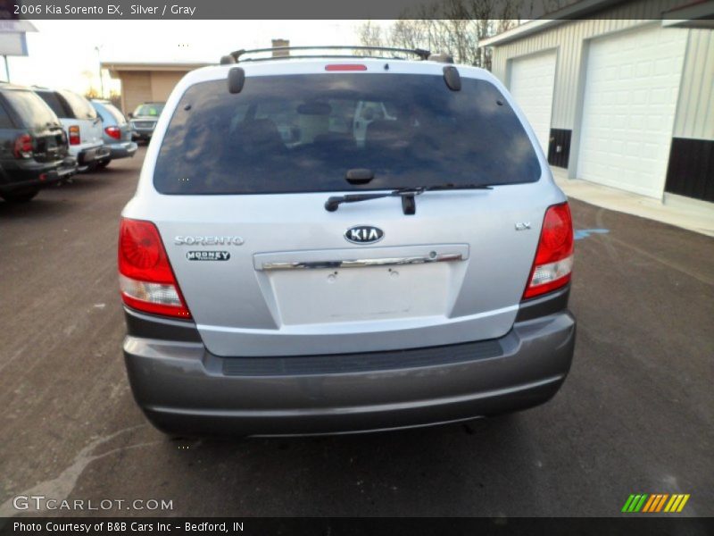 Silver / Gray 2006 Kia Sorento EX