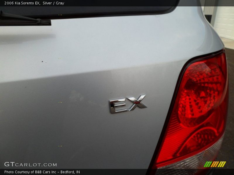 Silver / Gray 2006 Kia Sorento EX