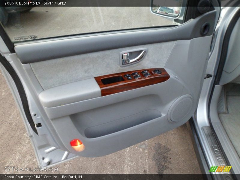 Silver / Gray 2006 Kia Sorento EX