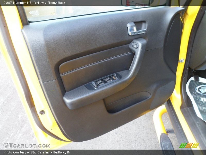 Yellow / Ebony Black 2007 Hummer H3