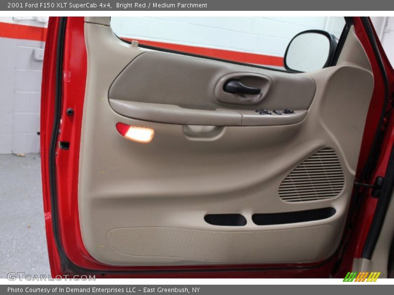 Bright Red / Medium Parchment 2001 Ford F150 XLT SuperCab 4x4
