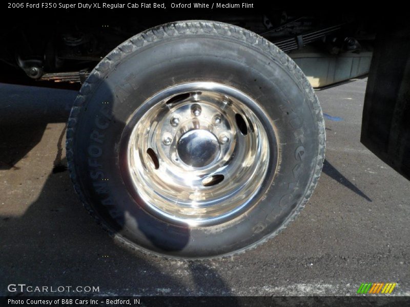 Oxford White / Medium Flint 2006 Ford F350 Super Duty XL Regular Cab Flat Bed