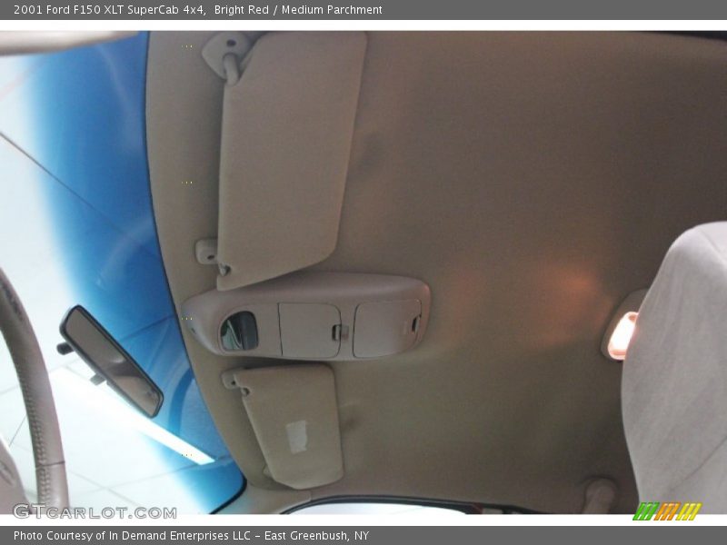 Bright Red / Medium Parchment 2001 Ford F150 XLT SuperCab 4x4