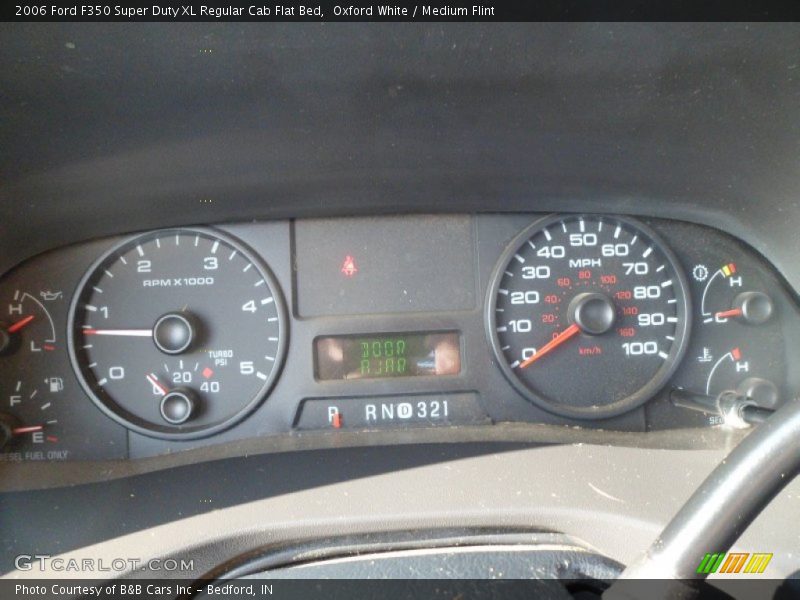 Oxford White / Medium Flint 2006 Ford F350 Super Duty XL Regular Cab Flat Bed